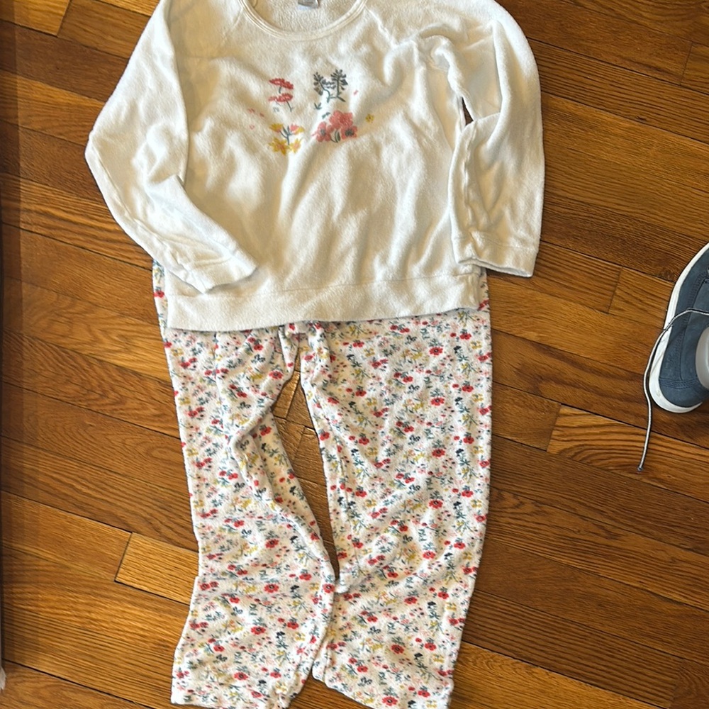 Floral Kids Pajamas Set